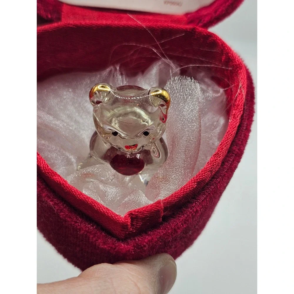 N/A charming miniature